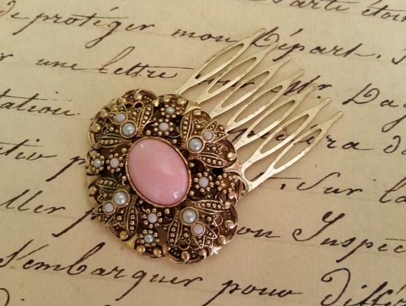 ART DECO VINTAGE Bridal Hair Comb Bride Wedding Mother Bridesmaids Hair Accessories Blush Pink Milk Glass Pearls Gold Oval Art Nouveau