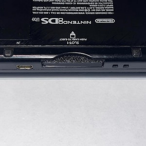 Coperchio antipolvere per lo slot 1 del Nintendo DS / Protezione personalizzata per console portatile stampata in 3D
