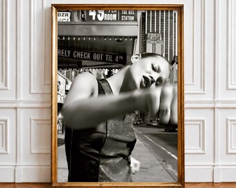 Kate Moss Black and White Fashion Poster, 90s NYC Photography Print (Digital Download)