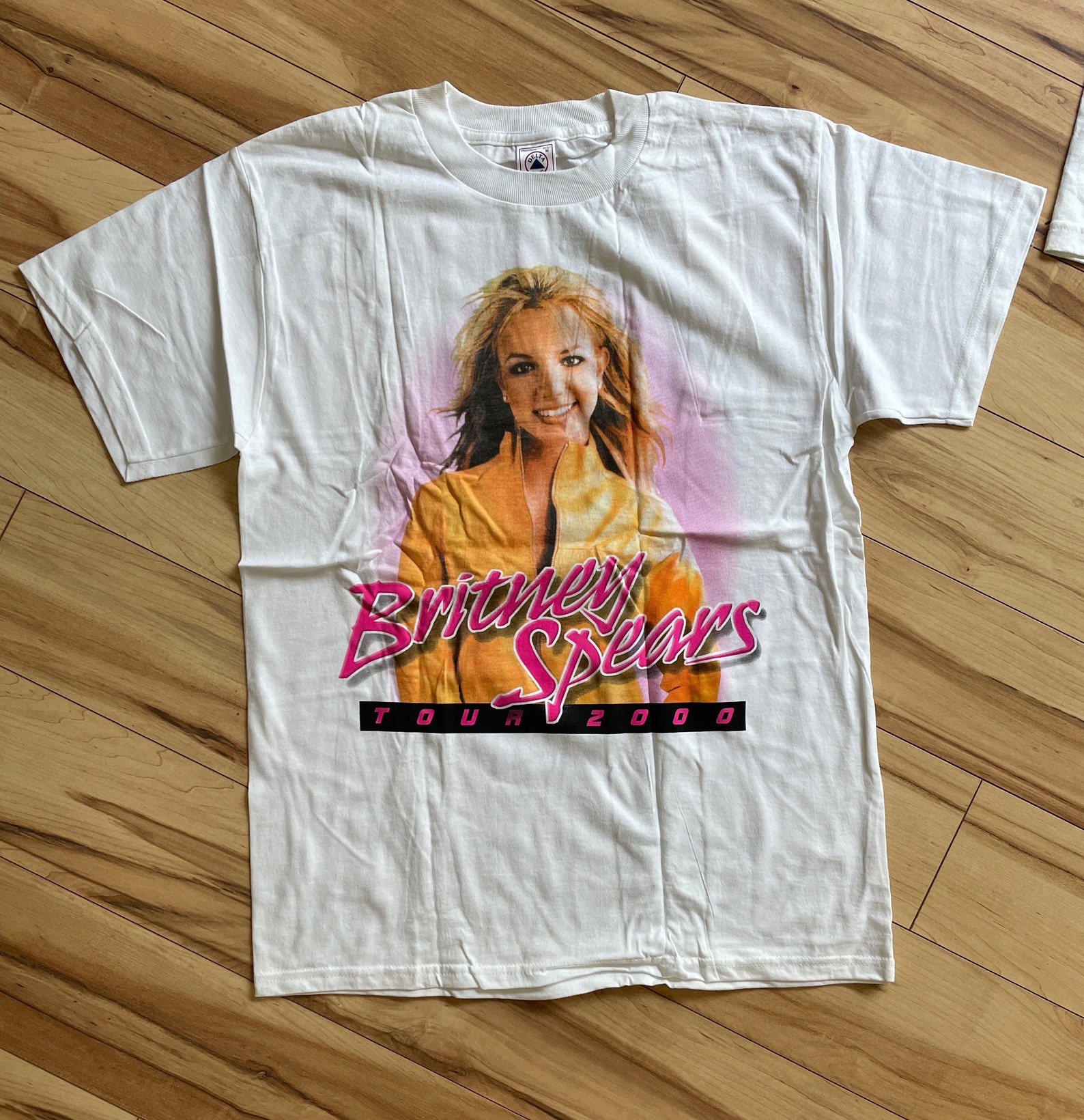 NOS Medium Britney Spears 2000 Tour T-shirt | Etsy
