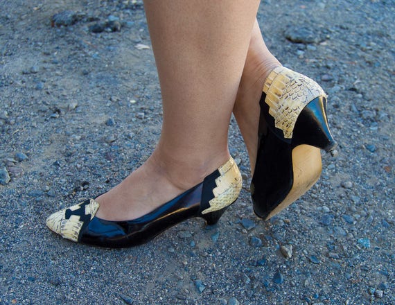 Rattler - black patent leather snakeskin heels - b