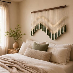 Décoration murale en macramé perlé, macramé moderne, décoration au-dessus de la tête de lit, accents intérieurs naturels