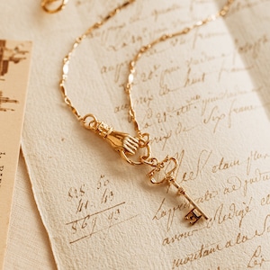Gold Hand Necklace, Hand Jewelry, Boho jewelry, Lariat Necklace, Parisian French Style, Key Charm Necklace, gift for Her, Gift for Mom