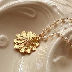 Gold Shell Necklace, Venus Goddess Necklace, French Riviera Wedding, Sea Shell Jewelry, Pearl rosary Necklace, Gift for Mom, Gift for Her