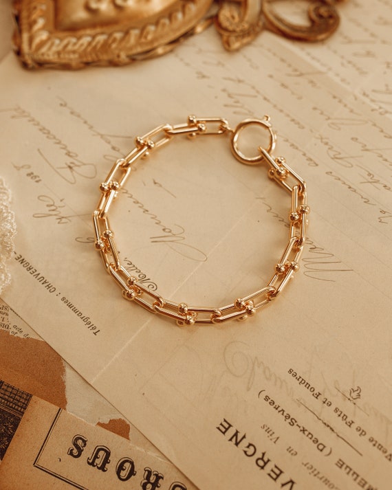 White Baroque Pearl Bracelet | Modern Classy Simple Pearl Jewelry - Glitz  And Love