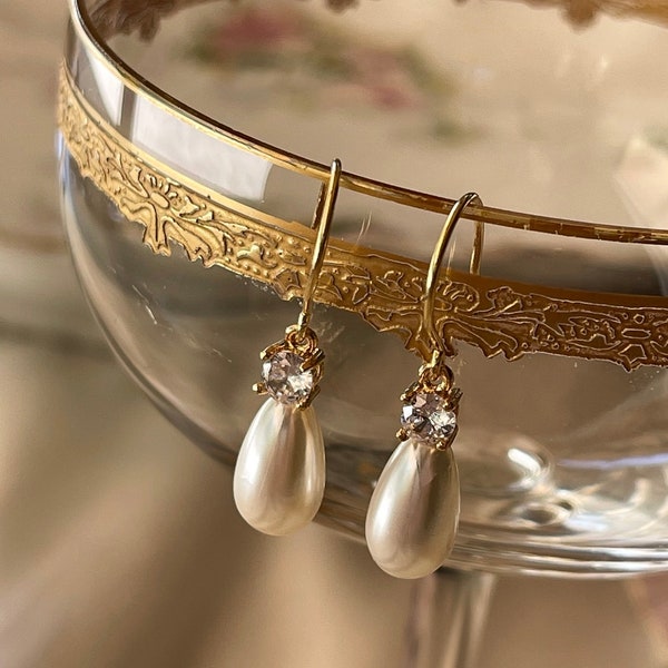 Pearl Drop Earrings, Vintage Wedding Jewelry, French Girl Stlye, Bijou Limon