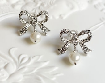 Silver Bow Earrings, French Wedding Jewelry, Pearl Birthstone jewelry, Pearl Core Style, Rococo Marie Antoinette, Croquette Jewelry Mother