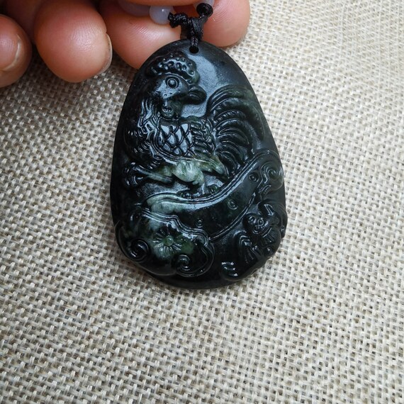 Natural Dark Green Jade Pendant Carved Chinese Zodiac Rooster 生肖