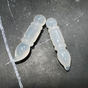 Carved Chalcedony Pendant, Carved Clear Agate Amulet God of Literature‘s Pen