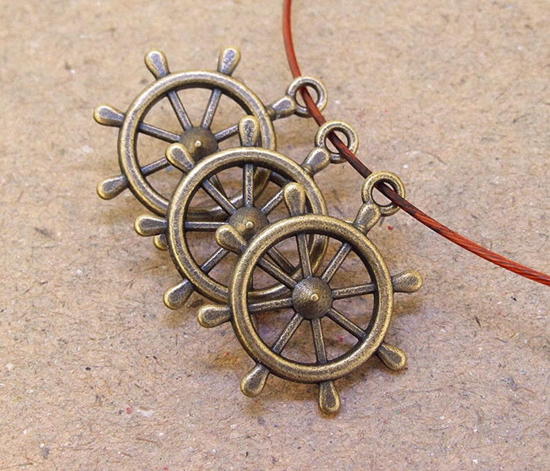 8 Beads Charm Steering Wheel Pendant Bronze Plated Victorian Etsy