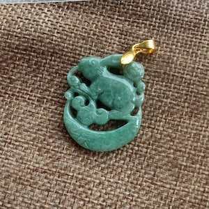 AA Jadeite Pendant Rabbit Worships Moon Traditional design of ancient Chinese culture Natural Jade Pendant diy Necklace