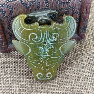 Antiqued Jade Pendant Ancient China Culture Carving Bull head Jade Pendant Diy Jewelry
