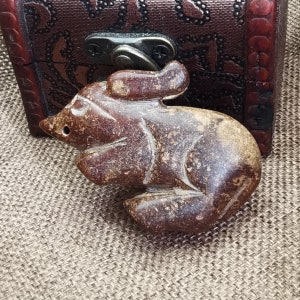 Natural Gemstone Pendant Carving Rabbit three-dimensional Easter Bunny