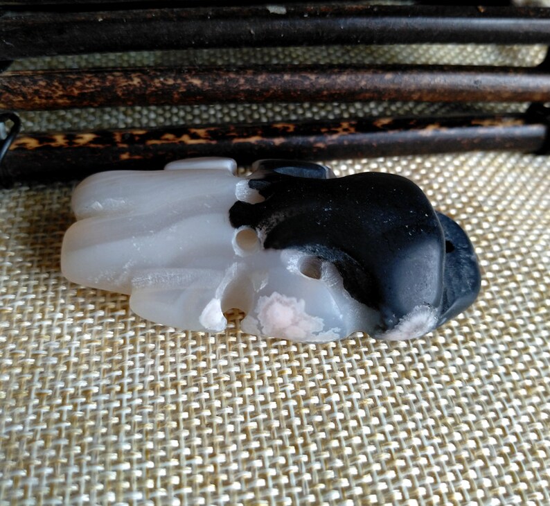 Unique Agate Beads Mask image Pendant Gray Black Agate Amulet Carved Agate Pendant AP
