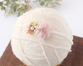 Fiorella - dainty headband in light pink, dusty pink, blush, mauve and ivory with pearls
