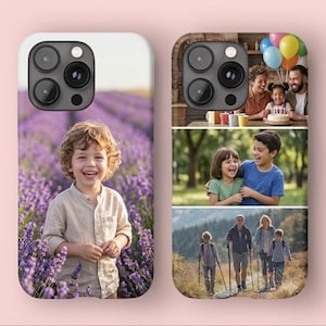 Könnte beinhalten: Zwei personalisierte Handyhüllen mit Fotodrucken. Die linke Hülle zeigt ein Kind in einem Lavendelfeld. Die rechte Hülle enthält eine Collage aus drei Fotos: eine Geburtstagsfeier, zwei lachende Kinder und eine wandernde Familie.