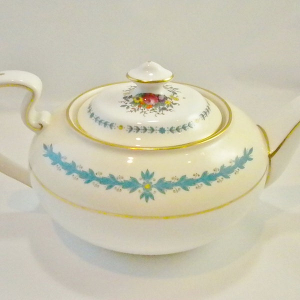 Vintage, Aynsley Fine English Bone China Tea Pot, Cambridge 7818