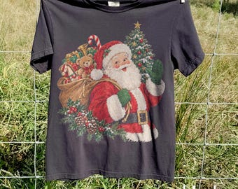 Comfort Colors® Santa Claus Christmas Shirt, Vintage Santa with Toy Sack Graphic Tee, Classic Holiday Top, Christmas Celebration Gift