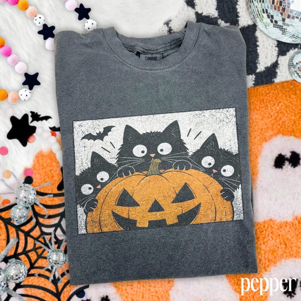 Black Cats Pumpkin Halloween Shirt, Peeking Kitty Graphic Tee, Retro Jack O Lantern Sweatshirt, Comfort Colors® Autumn Gift