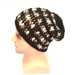 Designer Herren Herren Unisex Hand gehäkelt / gestrickt übergroße Kerl, Slouch Mütze Snood Hut, schwarz weiß grau gestreift Gaming Teenager ram modern