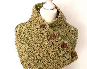 Green crochet cowl ,Irish cowl neck warmer Cable , collar infinity scarf, boho wool clothes knit Outlander inspired, knit buttons men women