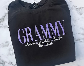 Grammy Sweatshirt - Mama Sweatshirt - Mama Embroidered Sweatshirt - Mama Crewneck Sweatshirt - Name Sweatshirt