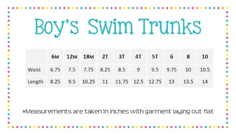 Puede incluir: Una tabla de tallas para ba&ntilde;adores titulada Boy's Swim Trunks, con tallas de 6M a 10. La tabla enumera las medidas de cintura y largo en pulgadas para cada talla, con una nota que indica que las medidas se tomaron con la prenda plana.