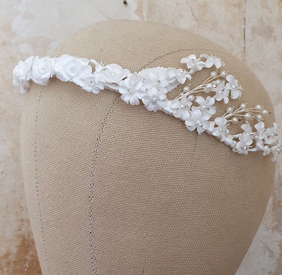 Vintage bridal crown, white floral hairpiece, wed… - image 2