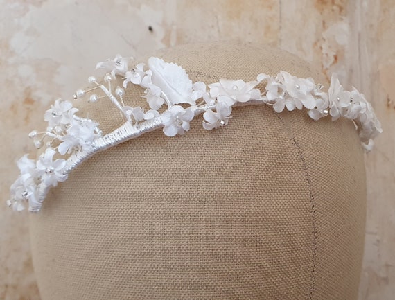 Vintage bridal crown, white floral hairpiece, wed… - image 3