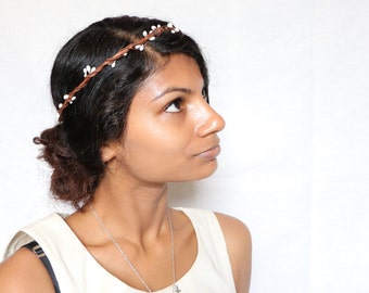 white rustic circlet woodland bridal halo crown boho wreath wedding hair accessories simple pip berry berries hair piece