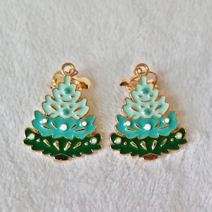 Christmas tree clip on earrings.  Kids clipons. Holiday Earrings, Soft Gold Clips, Girl&#39;s Christmas Jewelry , Birthday gifts for girls