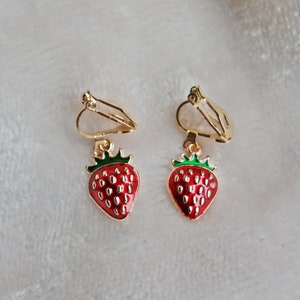 Red strawberry clip on earrings. Little girl clip on earrings, soft gold clips. Cute dangle Jewelry, Fruit Earrings, Gift for Girls