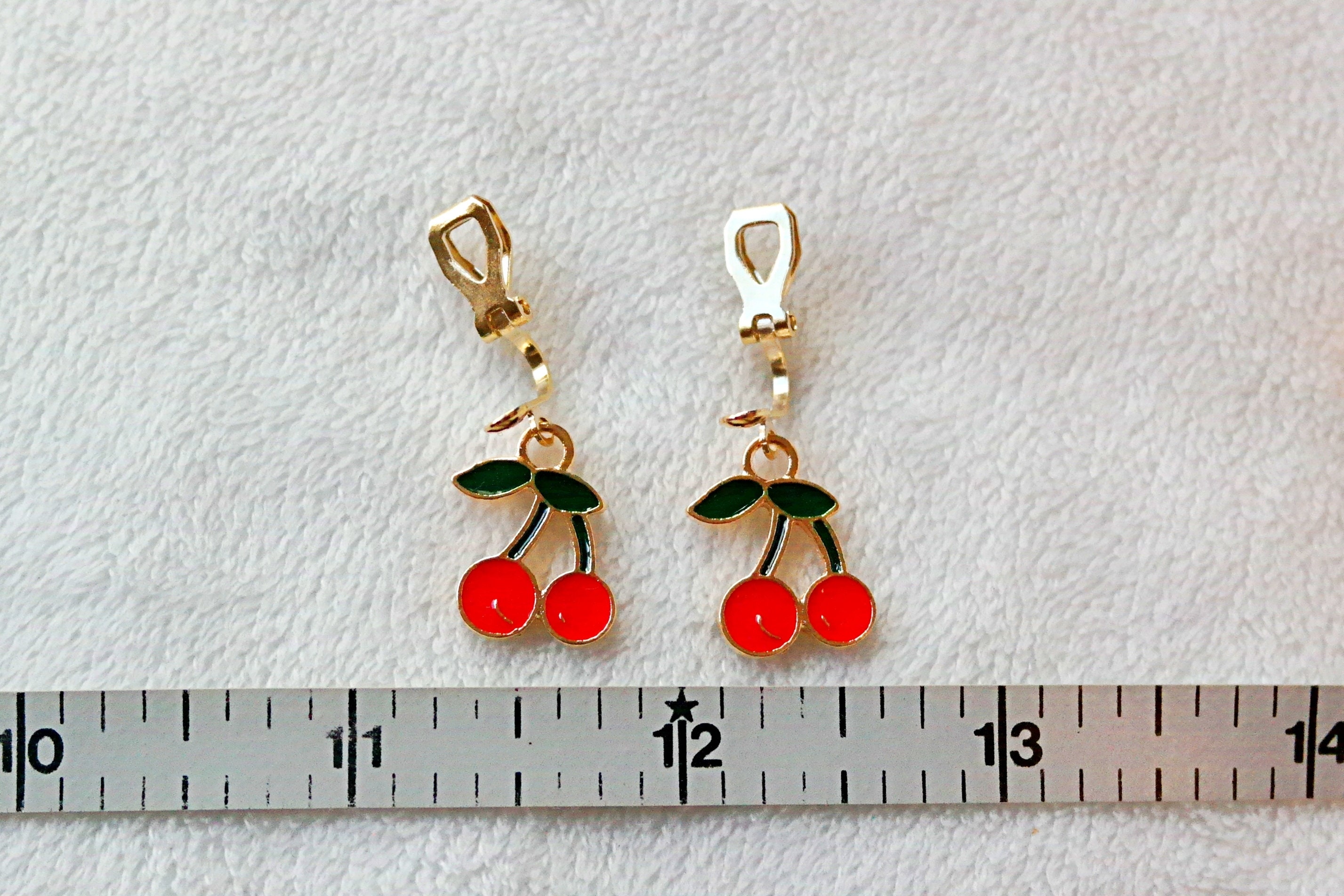 ピアス Cherry Crystal Clip-On Earrings Amazon.com: Cute Cherry Clip on Fruit Earrings for Women Red