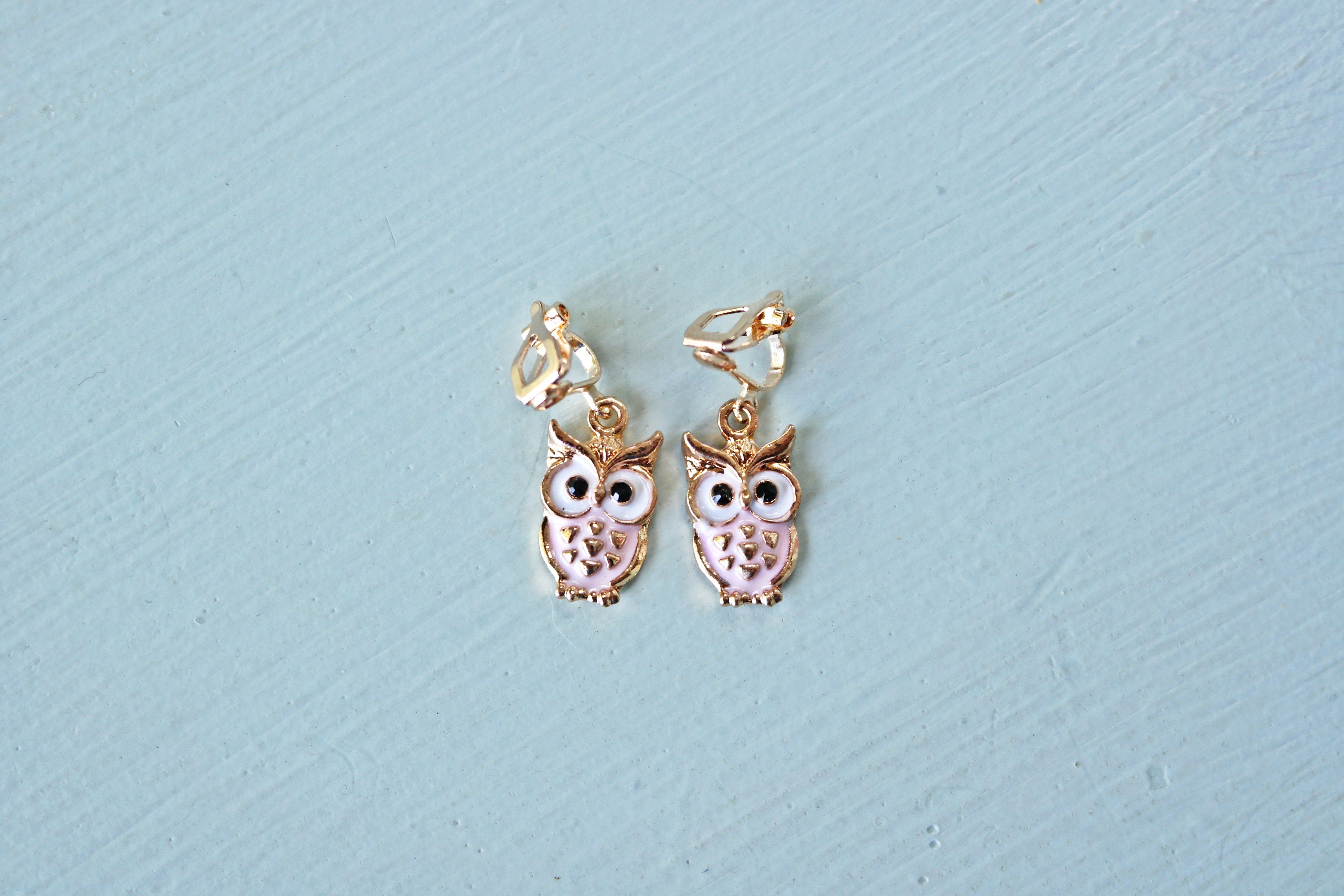 Pink owl, clip on earrings. Little girls clip on earrings soft gold. birthday gift , Birthday gifts