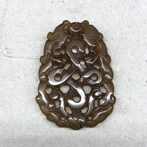 58x42mm Hsiu Jade Pendant with knot design