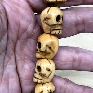 Hand Carved Vintage Bone Beads Medium Skull