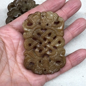 60x40mm Hsiu Jade Pendant with knot design