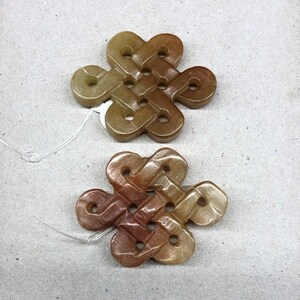 50x40mm Hsiu Jade Pendant knot design