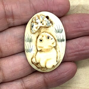 Hand Carved Vintage Bone Pendant Cat with butterfly #I3