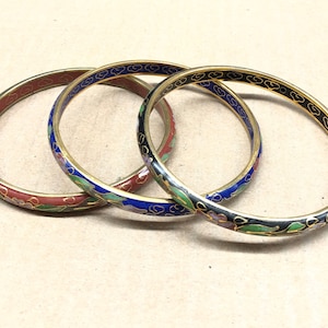 Chinese cloisonné floral design gold edges flat bangle bracelet