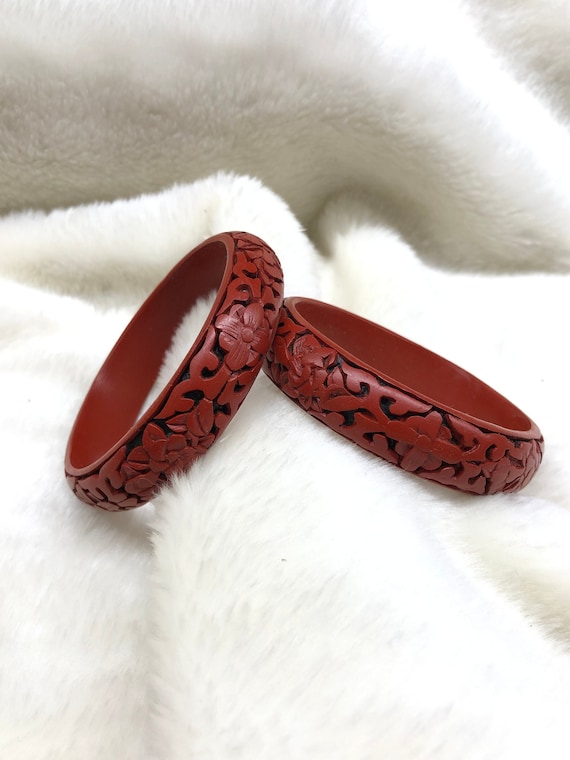 Carved Cinnabar Lacquer Red and Black Bangle