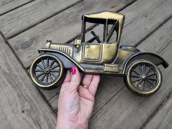 1930年代　希少　Ford V8 レトロ 置物 インテリア Vintage Ford Model T Brass Wall Decor Made in Japan - Etsy