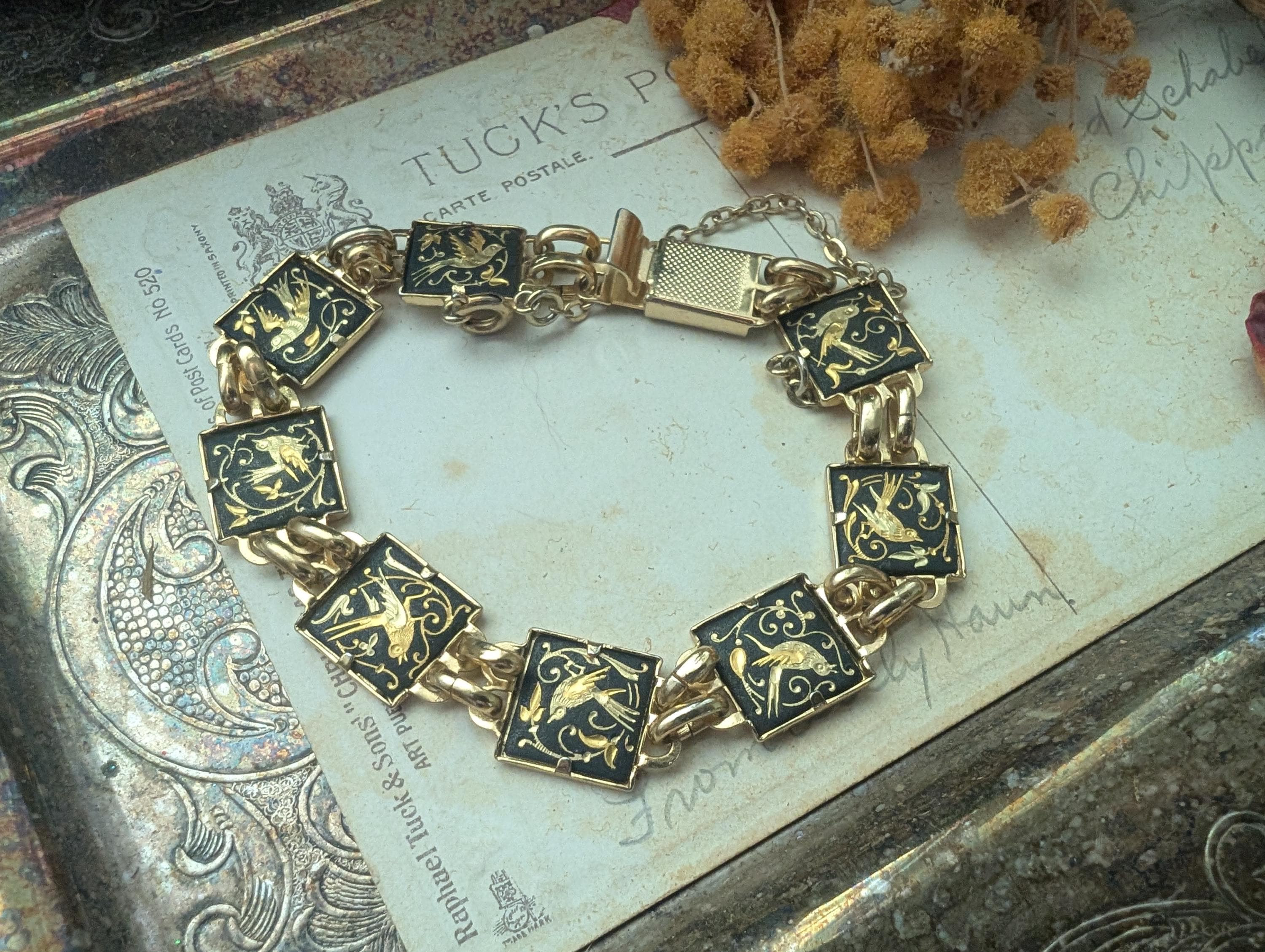 Vintage Damascene Link Bracelet – Black & Gold Swallow Motif – Mid