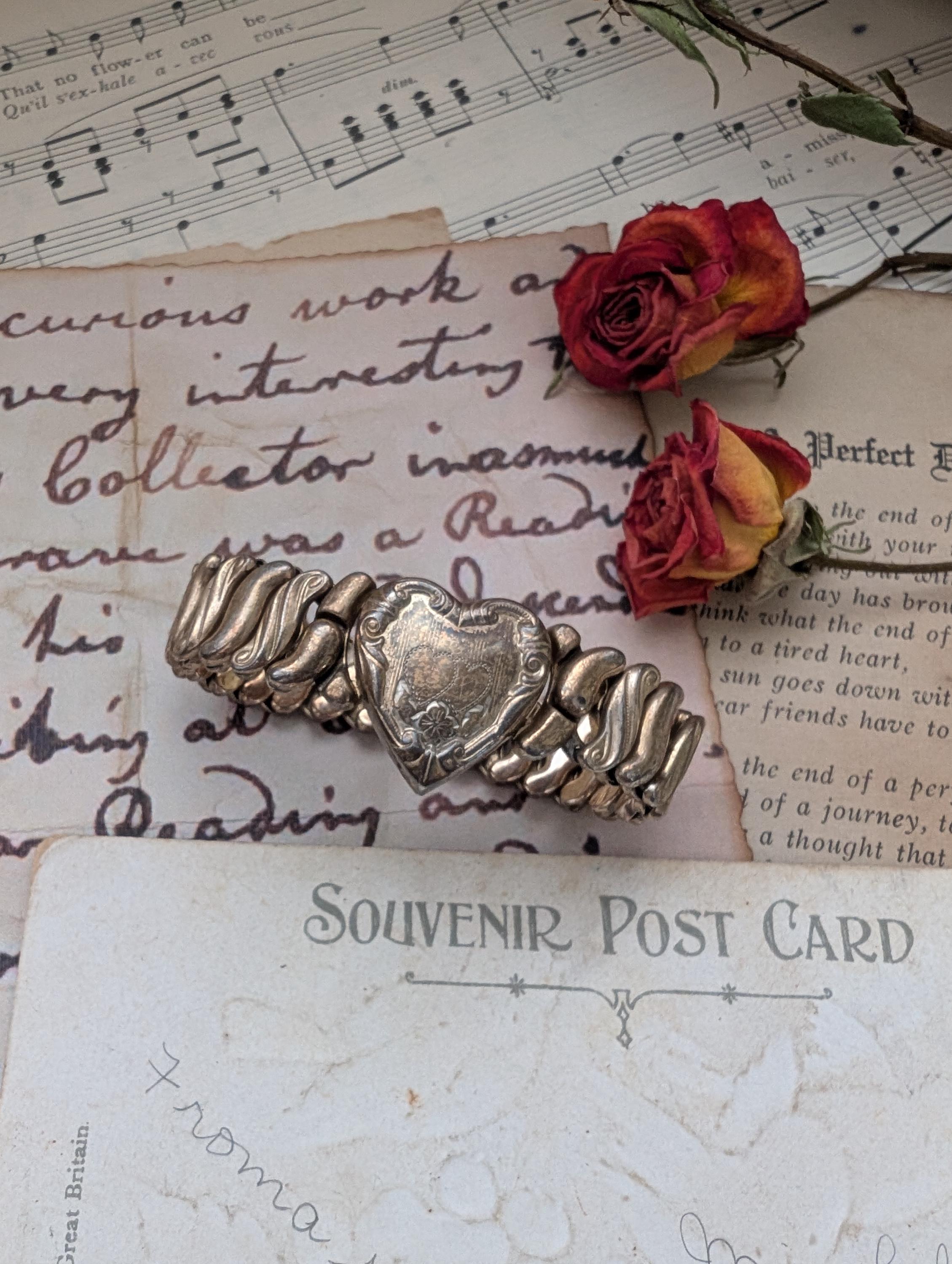 1945 Speidel Phoenix Sweetheart Expansion Bracelet Heart Shaped