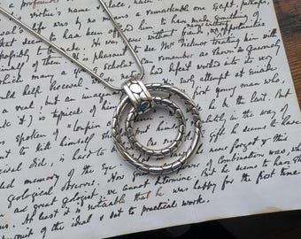 Collier chaîne serpent Brighton argenté avec pendentif cercle