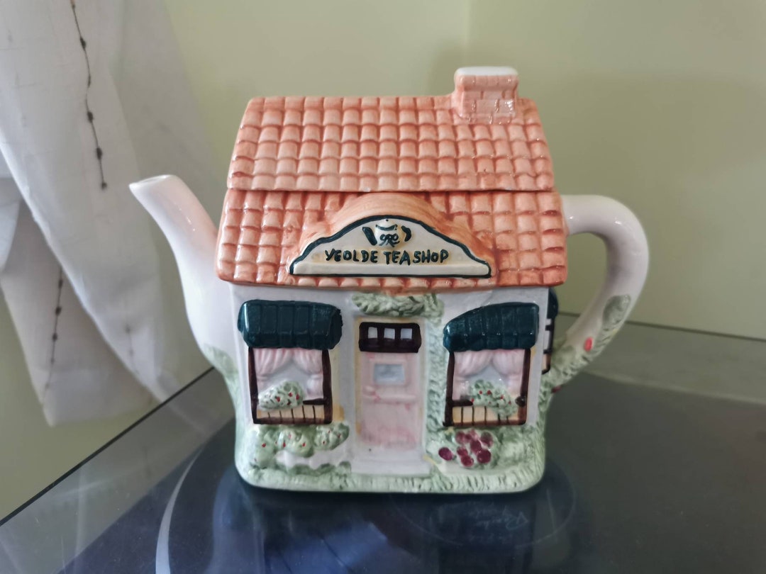 Vintage Cottagecore Teapot. Ye Olde Teapot Etsy Australia