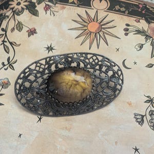 vintage beautiful art deco style brooch with stone