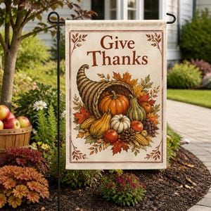 Bandera de jardín personalizada para el Día de Acción de Gracias, bandera con el nombre de la familia "Give Thanks" (Demos gracias), bandera de jardín con cornucopia de cosecha otoñal, decoración de otoño con calabazas, bandera de jardín.