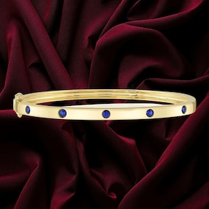 Bracciale rigido in oro 14 carati con zaffiro blu e diamanti incastonati a castone da 0,38 carati, bracciale rigido in oro, bracciale impilabile con diamanti, regalo