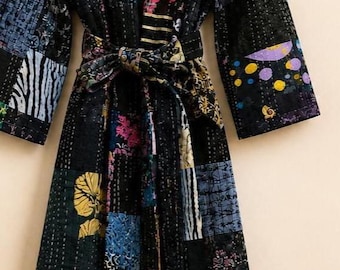 Ręcznie robione kimono z patchworkowej kołdry Kantha: narzuta z jedwabiu w stylu vintage, długie kimono